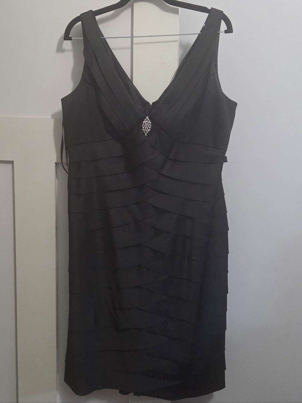 Jones Wear Black V-Neck Tiered Ruffle Mini Dress with Center Sparkle Accent